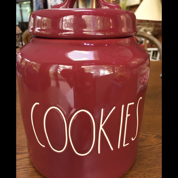 Rae Dunn Other - Rae Dunn Magenta Artisan Collection w/silicon seal on easyopen lift lid. Bold.